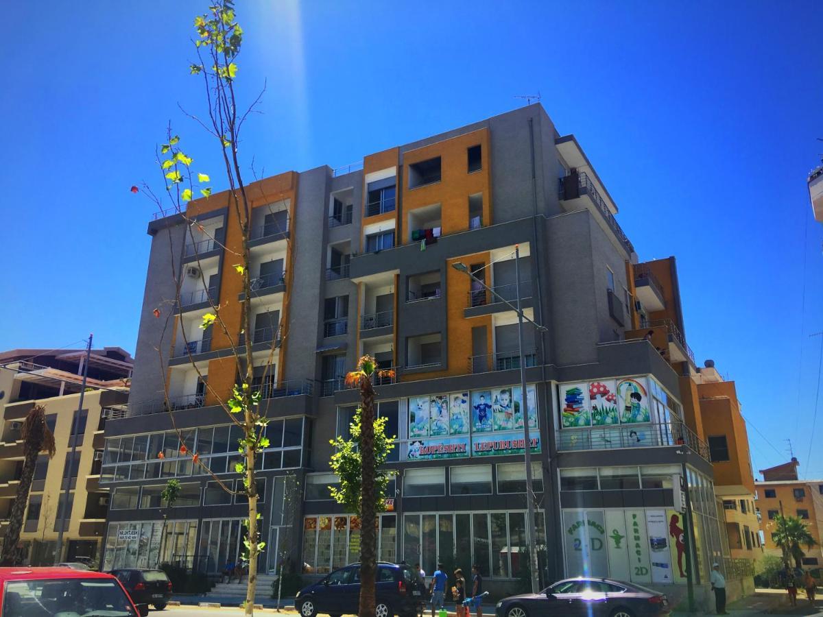 Alexander Rooms Durres Bagian luar foto
